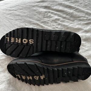 Women’s Sorel Harlow Chelsea boots